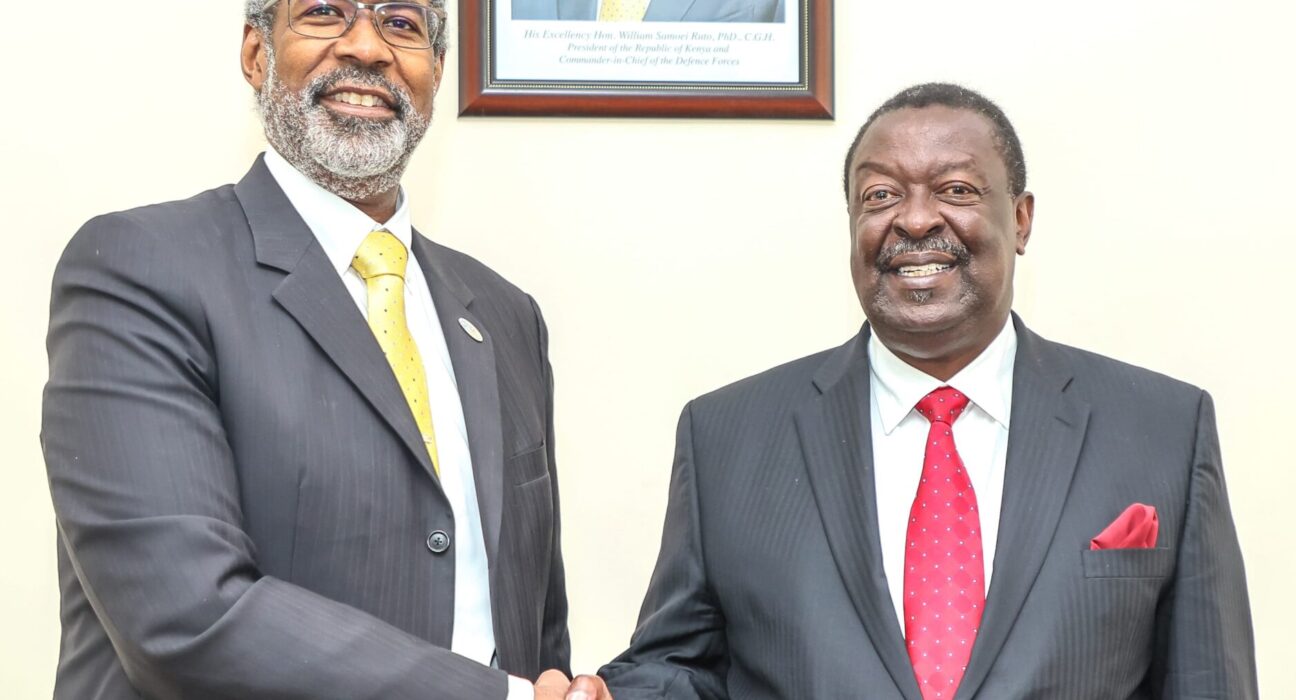 Prime Cabinet Secretary Musalia Mudavadi(Right) with the Nuclear Energy Agency (NEA) Director-General William D. Magwood, IV (Left) when the latter paid him a visit at his Railways Headquarters this morning.