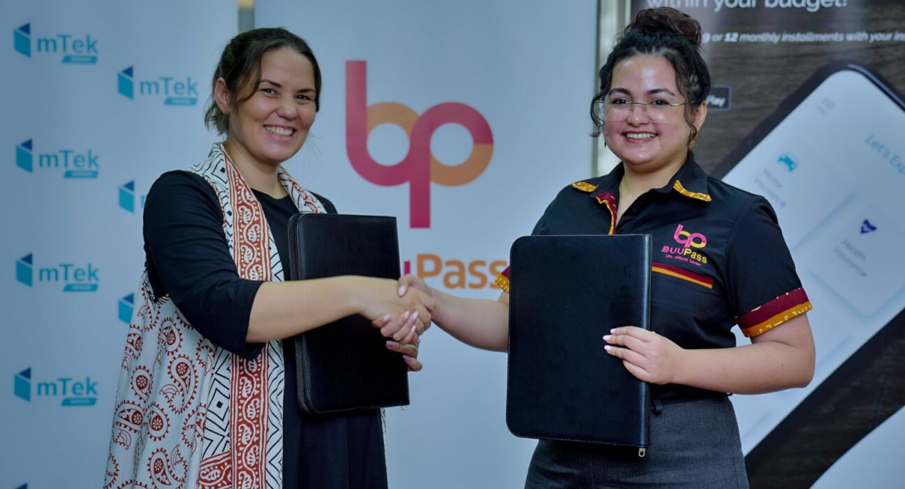 (L-R) Bente Krogmann, CEO of mTek, and Sonia Kabra, Co-founder of BuuPass.
