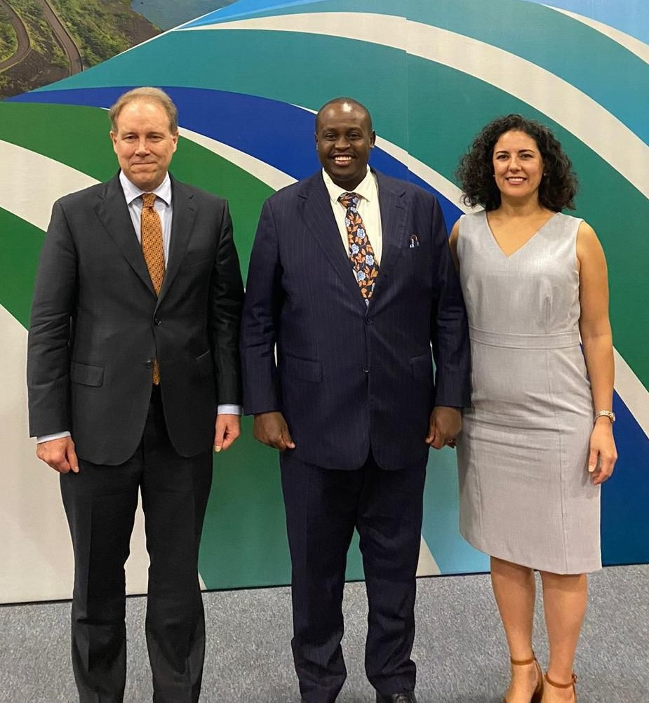 Energy and Petroleum Regulatory Authority(EPRA Director General Daniel Kiptoo Bargoria shares a light moment with US Department of Energy officials, Mr Brad Crabtree, Assistant Secretary in the Office of Fossil Energy and Carbon Management and Ms Julie Cerquira, Principal Deputy Assistant Secretary, Office of International Affairs. The trio discussed potential areas of cooperation on knowledge and technology sharing on clean energy.