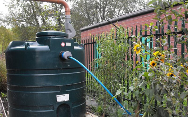 water tank cleaning