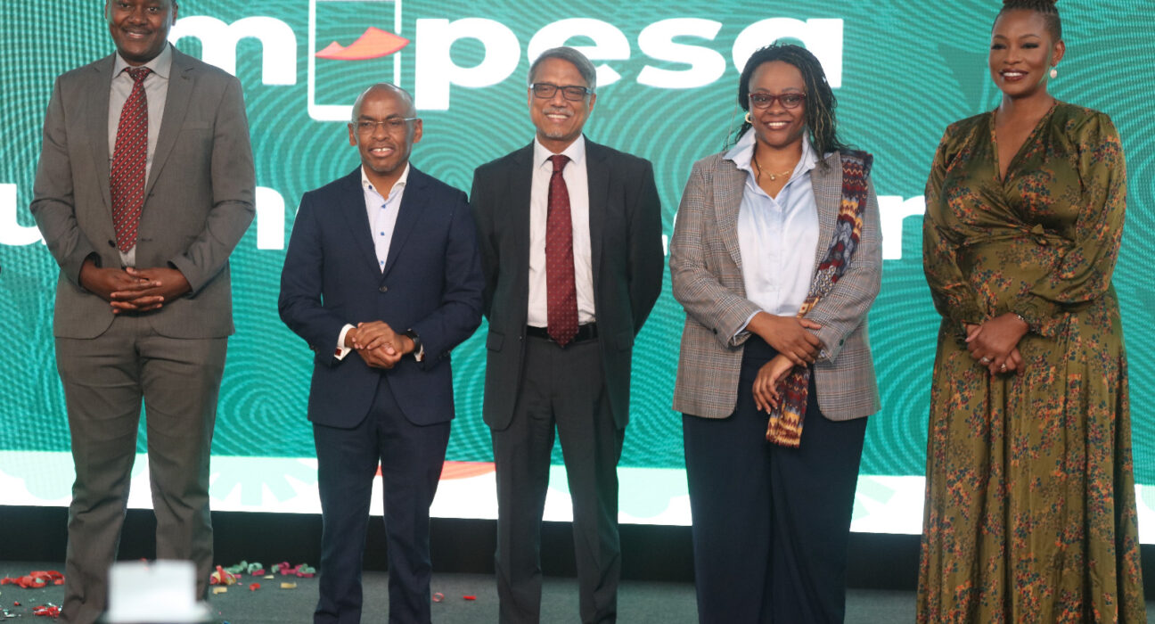 From left: Nahashon Wamugi - Director Credit Risk Management at Sidian Bank, Dr. Peter Ndegwa Safaricom CEO, Murali Natarajan – Diamond Trust Bank (DTB) CEO, Angela Mwirigi – Director Digital Financial Services at KCB Bank and Esther Waititu – Chief Financial Services Officer at Safaricom during the official launch of Taasi, a credit term product by Safaricom’s M-PESA in partnership with financial institution held at Safaricom Headquarters in Nairobi.