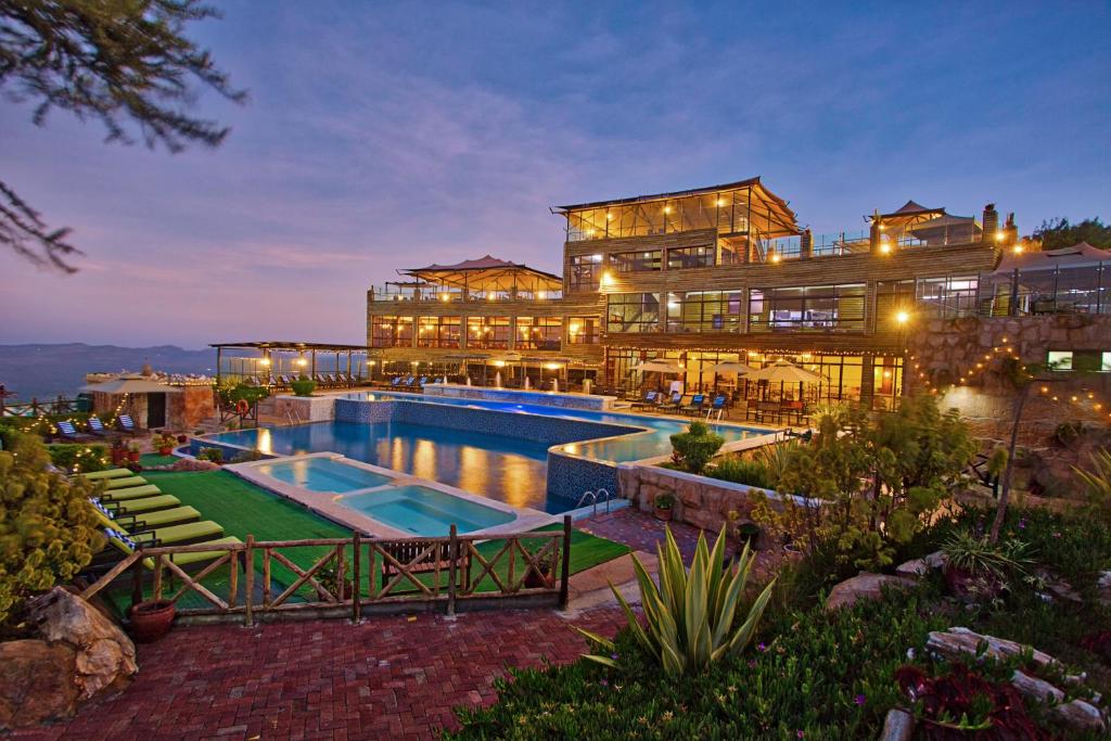 Lerruat Log Resort