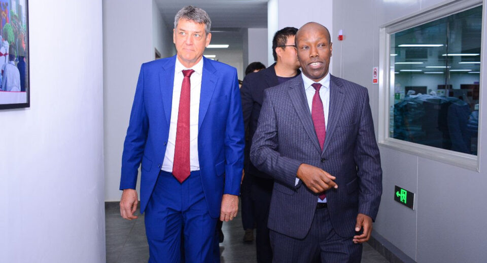 (L-R) Stephen Jennings, Founder and CEO of Rendeavour, owner and developer of Tatu City, and Hon. Lee Kinyanjui, Cabinet Secretary for Investments, Trade, and Industry at FullCare Medical SEZ facility in Tatu City.