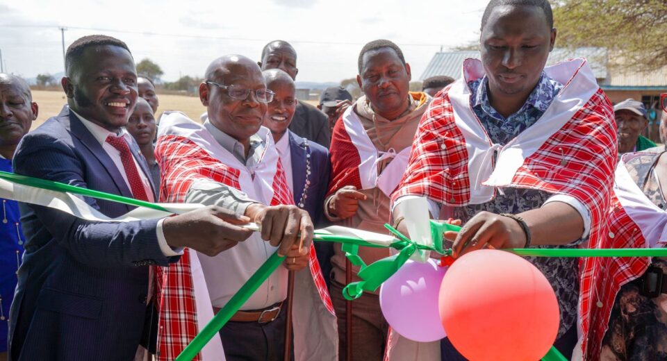 (Right) H.E. Martin Moshisho, Kajiado County Deputy Governor, (Second Left)Joseph Ogutu, Safaricom Foundation Chairman and (Left) John Kasaine, Ilkiremisho Primary School Headteacher, officially launch the new and equipped ICT lab at Ilkiremisho Primary School in Kajiado Central, Kajiado County.