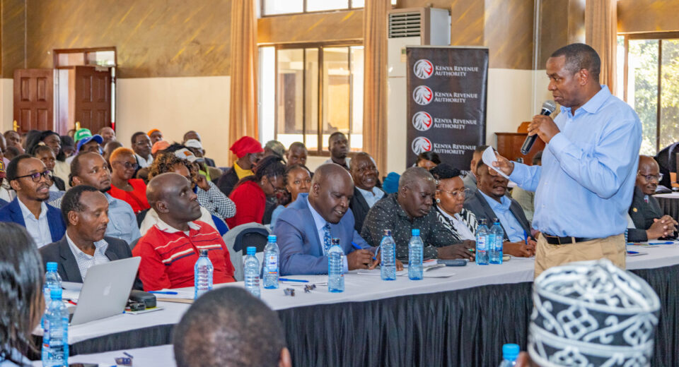 KRA chairman Nderitu Muriithi addresses attendees to KRA's Nakuru Citizen Assembly convened to promote open dialogue, constructive feedback and inform service improvements.