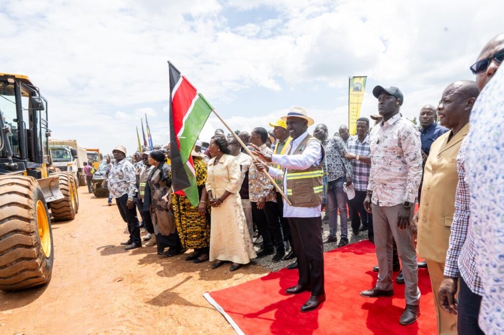 Ruto Launches the construction of the 22-kilometre Malava–Samitsi–Navakholo road in Kakamega County