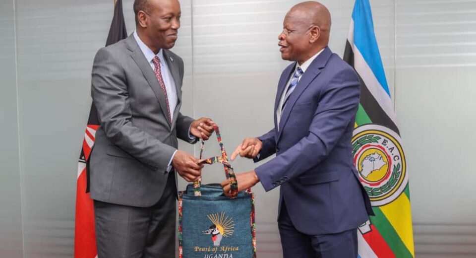 CS for Investments, Trade and Industry, Hon. Lee Kinyanjui, hosted a high-level Ugandan delegation led by Hon. Gen. Wilson Mbadi, Uganda’s Minister for Trade, Industry and Cooperatives.