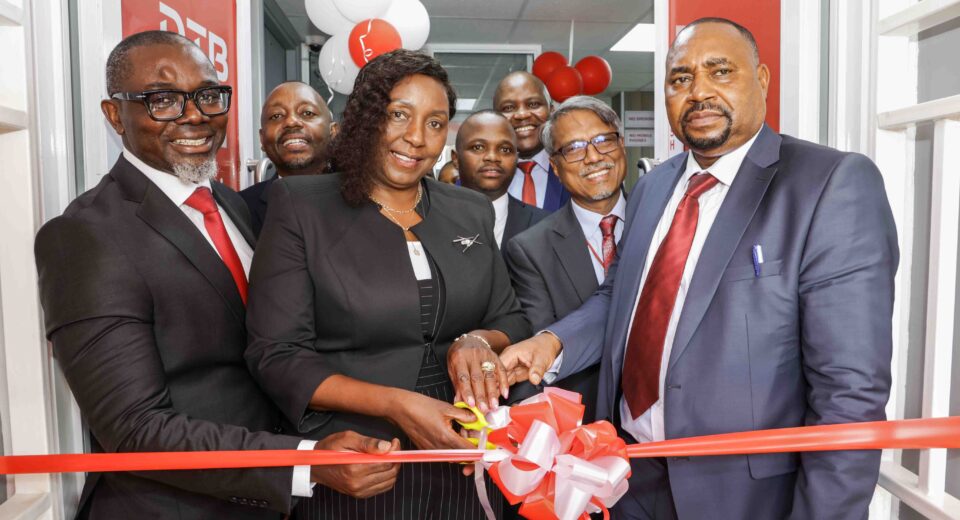 Kitui County CECM for Trade Ms. Rose Mutuku, CEC for Finance, Economic Planning, and Revenue Management Mr. Peter Mwikya Kilonzo, DTB Kenya Managing Director & CEO Murali Natarajan, and Director of Retail Banking George Otiende officially cut the ribbon during the grand opening of the DTB Kenya branch in Kitui Town.