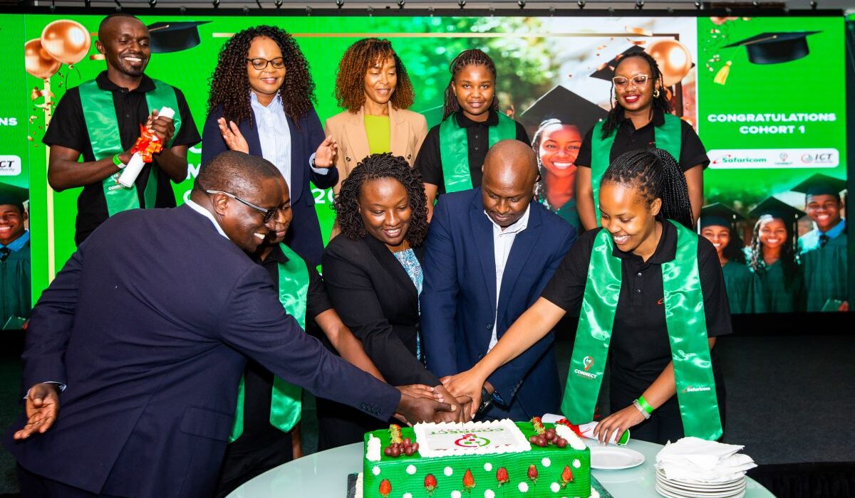 Elaine Kyalo ,HOD Fixed Network solutions at ,Safaricom,Maureen Njuguna HR cluster lead-Technology,Antony Gachanja -Director Network at Safaricom,,Linet Ringera,Director partnership innovation and capacity -ICT Authority, cutting cake with graduands during graduation ceremony of Safaricom Connect Academy Graduation