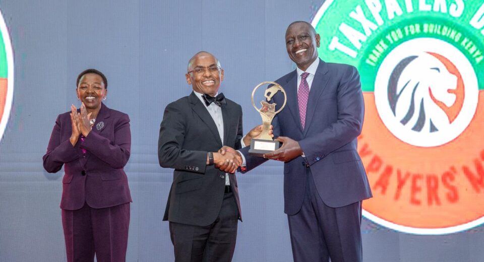Ruto awards Safaricom as Largest taxpayer