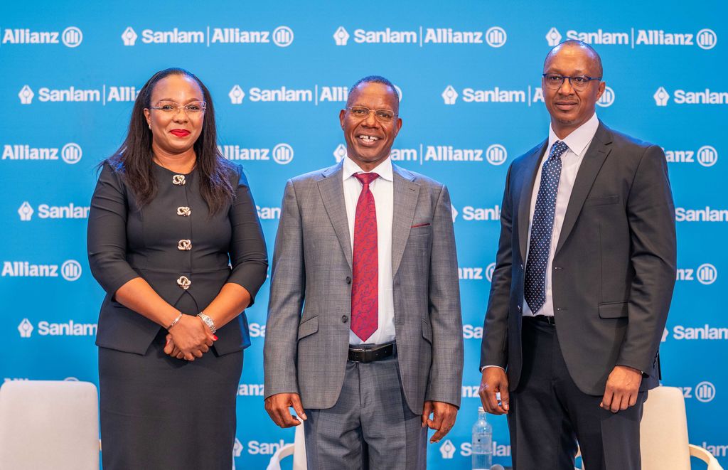 Ms. Jacqueline Karasha, C.E.O/Principal Officer SanlamAllianz Life Insurance(Kenya) Limited(left), Dr. Patrick Tumbo, Group C.E.O SanlamAllianz Holdings(Kenya) PLC and George Kuria, C.E.O/Principal SanlamAllianz General Insurance(Kenya) Limited during the SanlamAllianz Holdings Kenya Launch.