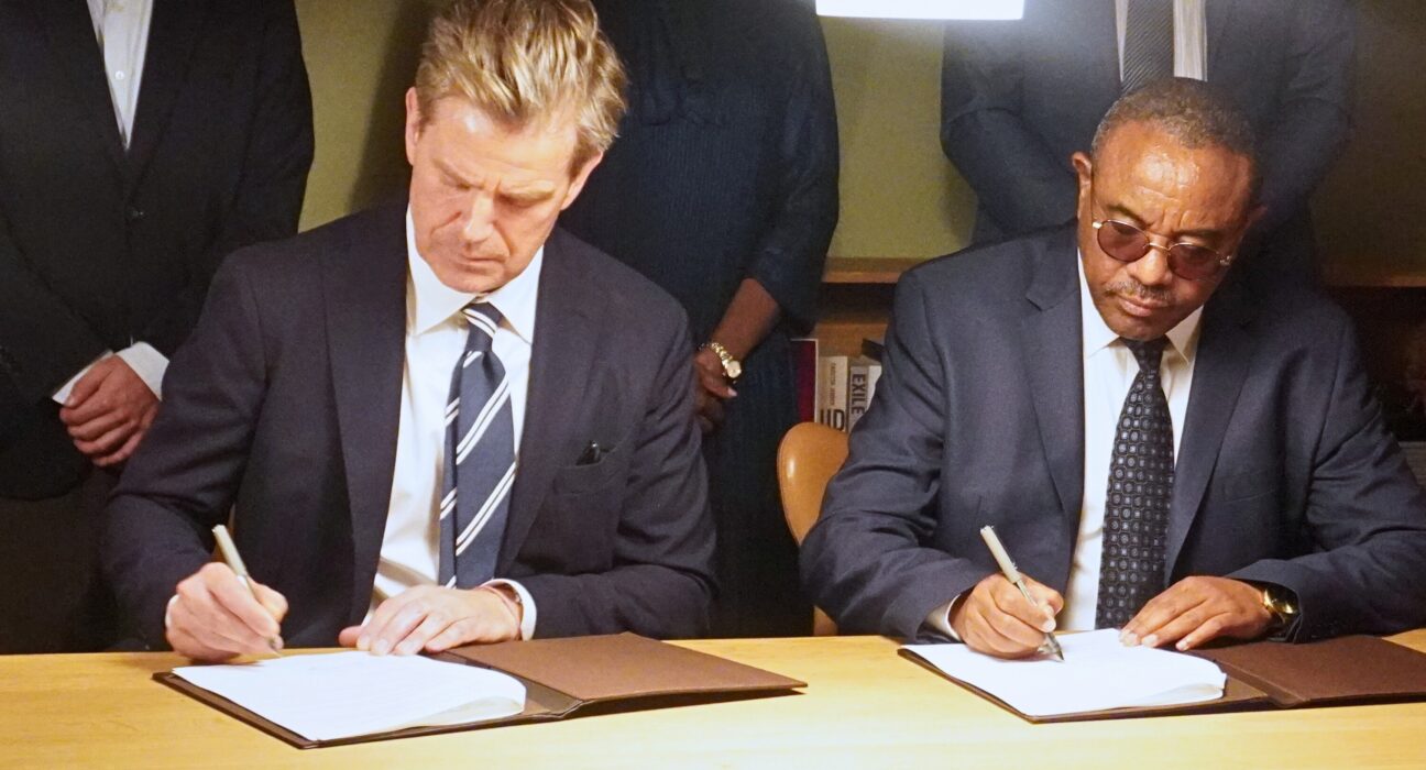 Right: TMA Board Chair and former Prime Minister of Ethiopia, H.E. Hailemariam Desalegn Boshe, and the Danish Ambassador to Kenya, H.E. Stephan Schønemann, signing the agreement.