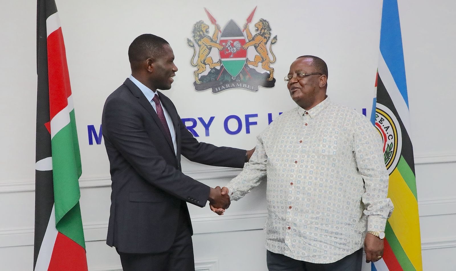 Principal Secretary for Medical Services, Dr Ouma Oluga, today hosted a high-level delegation from the Government of Zimbabwe led by the Permanent Secretary in charge of the Office of the Vice President and the Cabinet, Dr Benson Martins Dube.