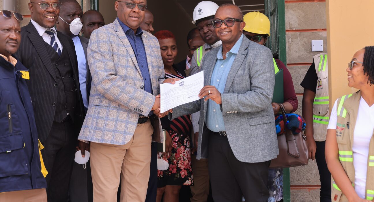 Principal Secretary for the State Department for Housing and Urban Development (SDHUD), Charles Hinga, handed over key social amenities at the New Boma Yangu Mukuru Housing Estate