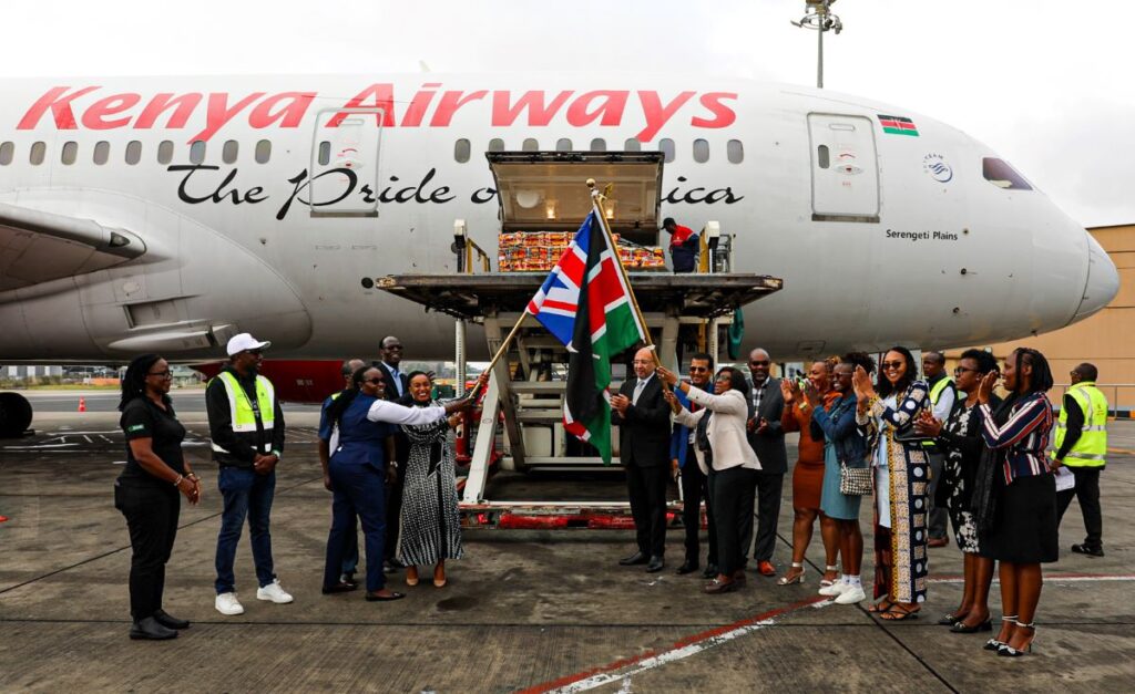 Kenya's pilot apple mango export to the UK