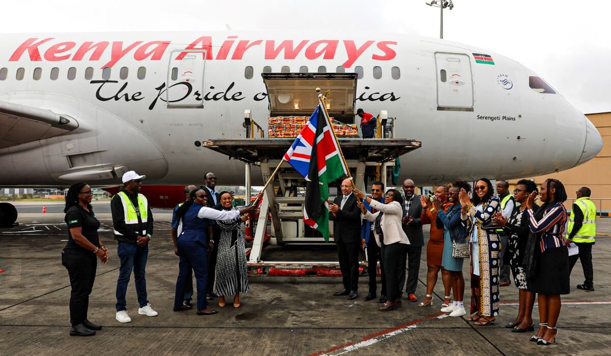 Kenya's pilot apple mango export to the UK