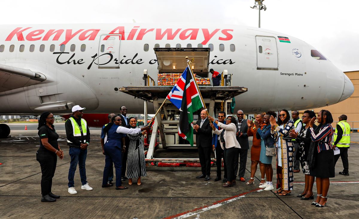 Kenya's pilot apple mango export to the UK