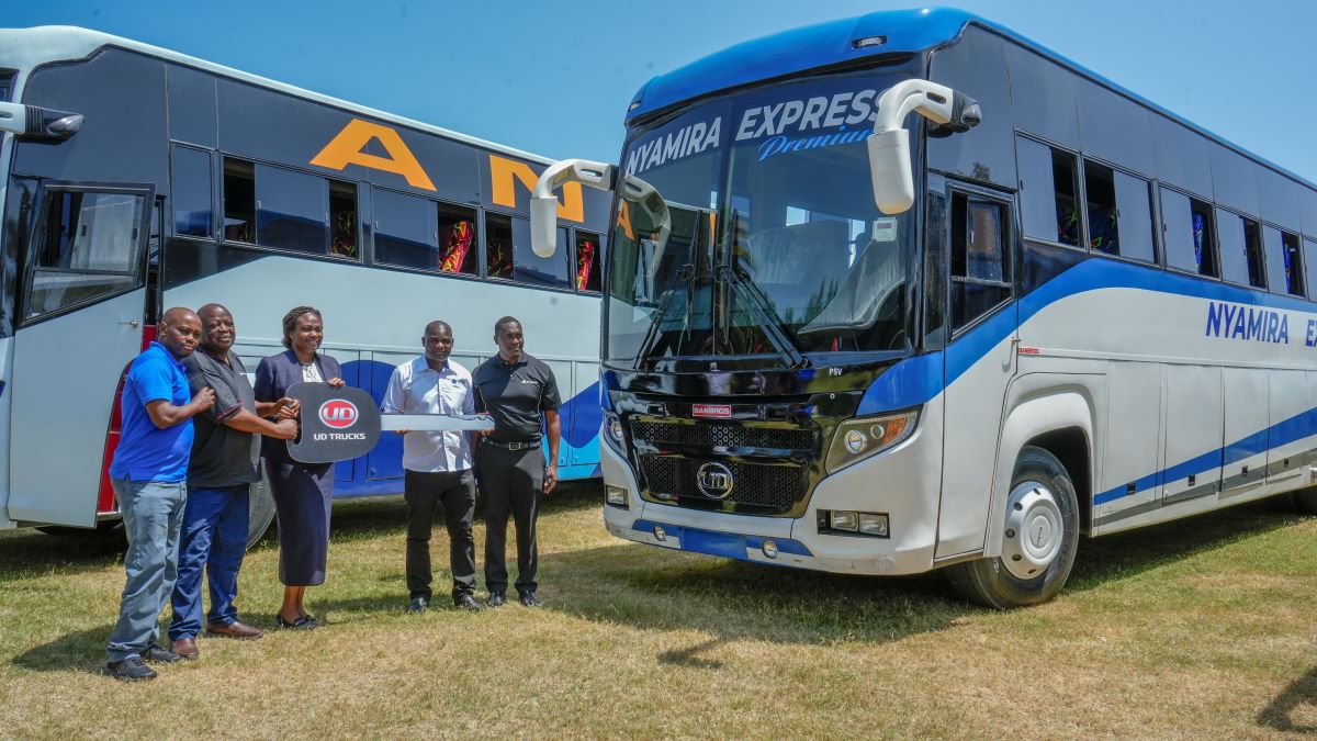 UD Trucks and Isuzu EA Buses Handover