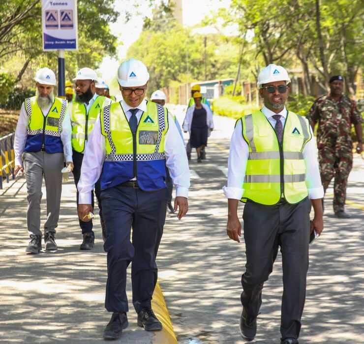 Amsons Group CEO Edha Nahdi with EAPC MD CPA. Mohamed Osman Adan during an recent Amsons Management Team familiariasation visit