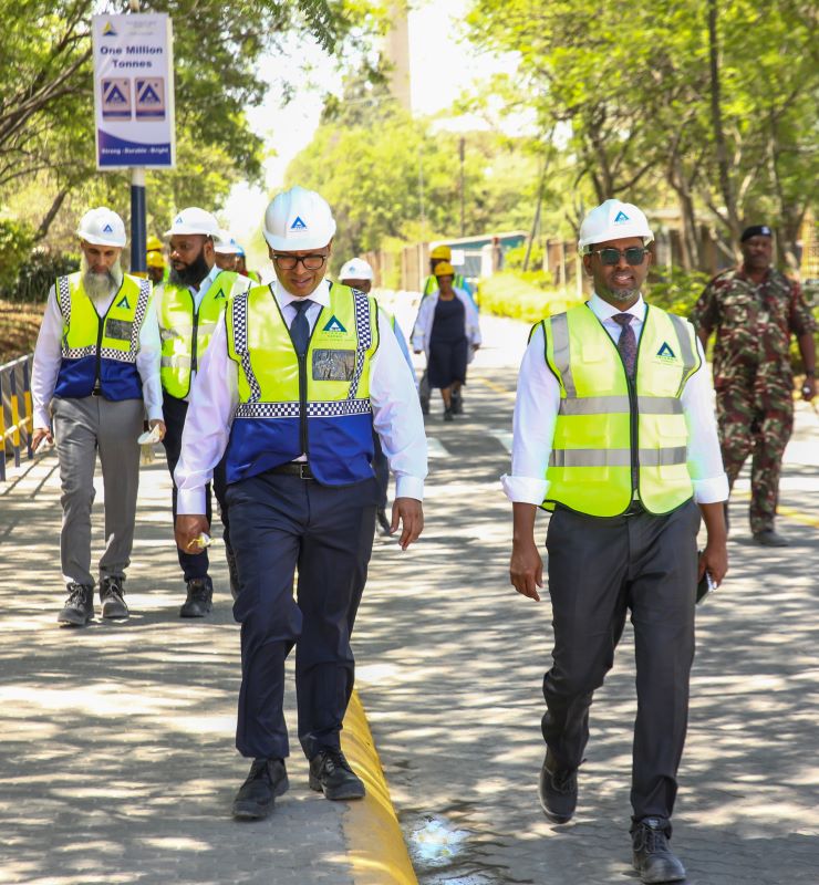 Amsons Group CEO Edha Nahdi with EAPC MD CPA. Mohamed Osman Adan during an recent Amsons Management Team familiariasation visit